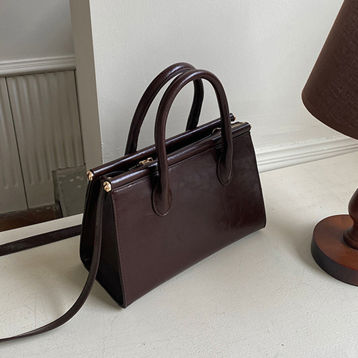 Interior Design Korean Style - Sac à main vintage en cuir